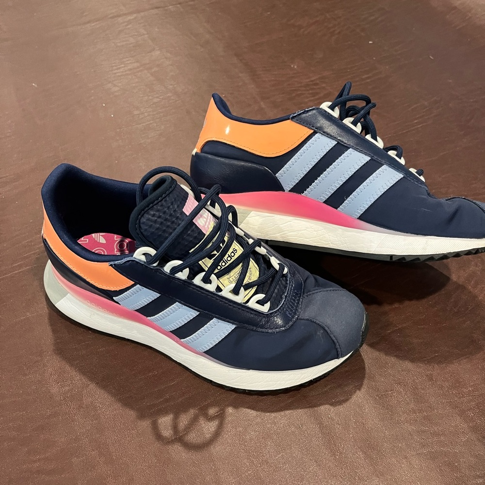 Youth 5.5 Navy w/multi color sneakers.